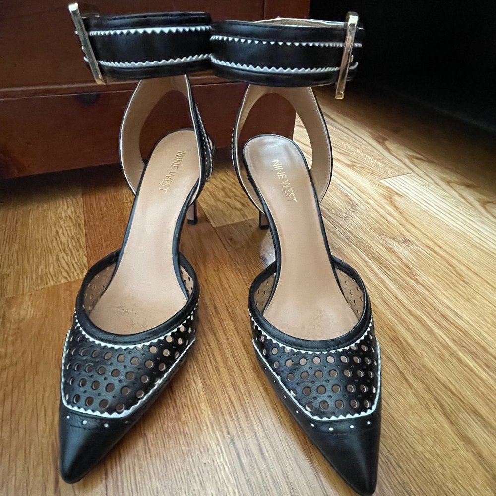 Nine West Calypso Leather Black/White Heel Size 6.5